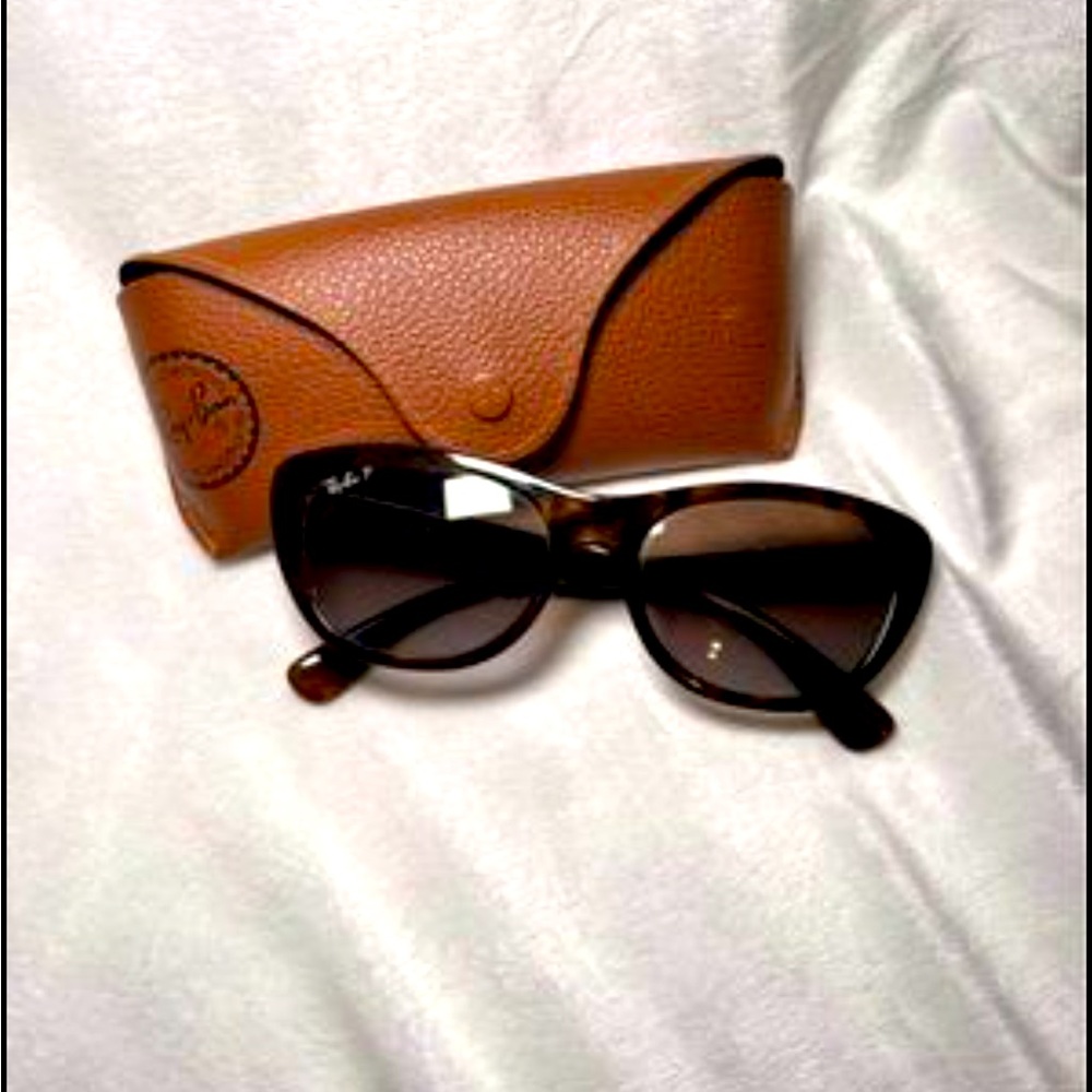 Good Condition Ray Bans | Tortoise Frames - image 6